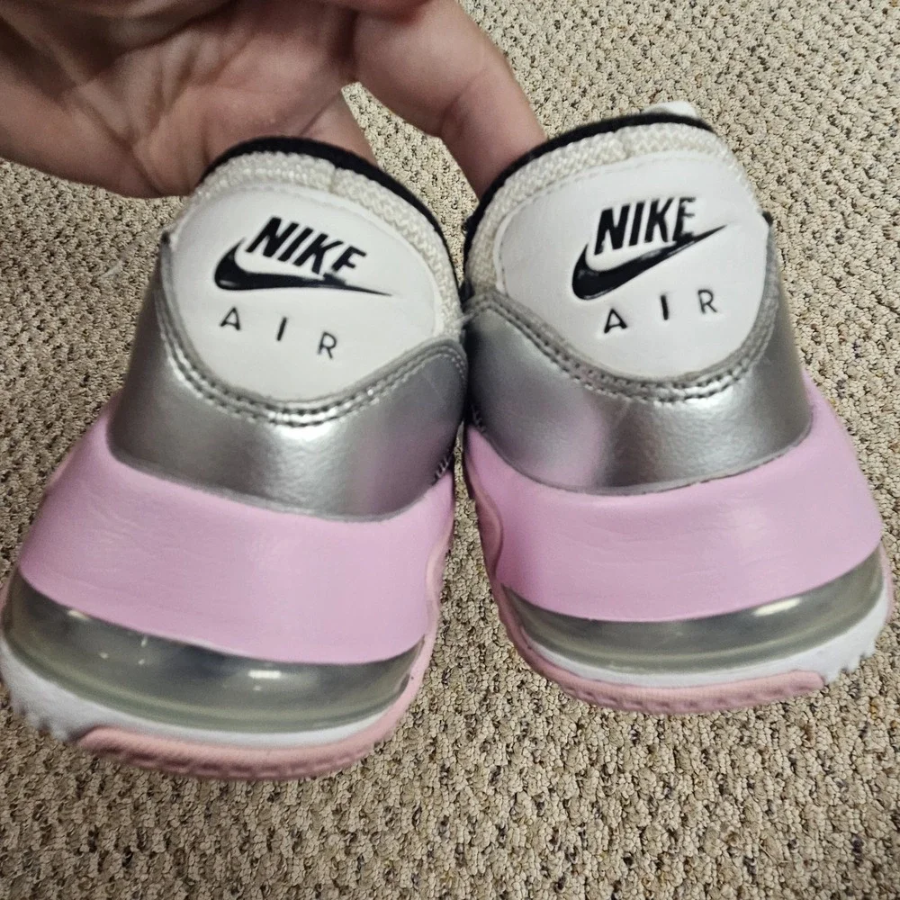 Nike Air Max Excee Women's 8 Athletic Sneakers Low Top White Gray Pink Shoes